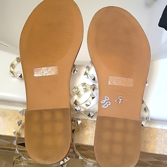 Cushionaire Talia women's clear studded sandals, EUC🎉🎊 - Picture 8 of 9